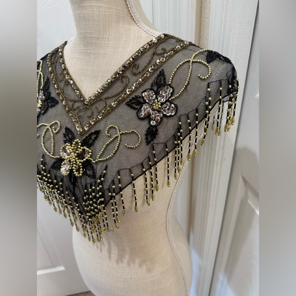 Vintage Beaded Mesh Capelet / Shawl Collar - Picture 3 of 15
